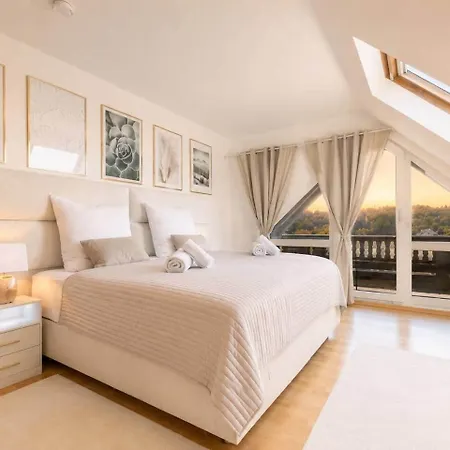 Panorama-loft Mit Weitblick Ueber Stadt Apartman *