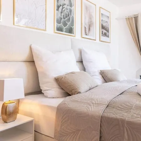Panorama-loft Mit Weitblick Ueber Stadt Apartman Mayen