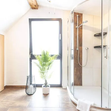 Panorama-loft Mit Weitblick Ueber Stadt Apartman