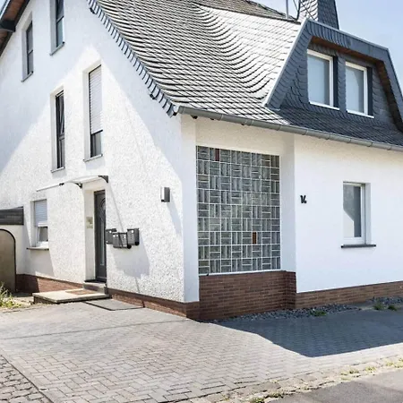 Apartman Panorama-loft Mit Weitblick Ueber Stadt *